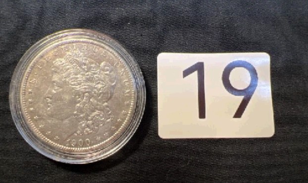 Liquidation Coin, Gun, Knife Auction
